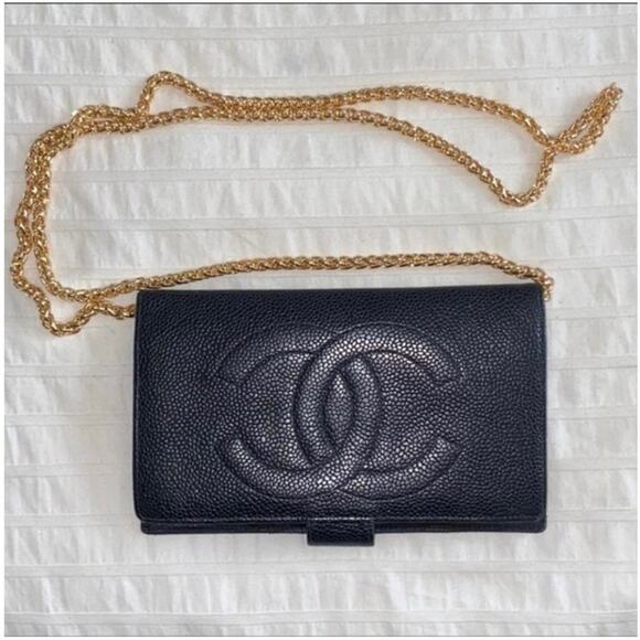 Authentic Chanel Black Caviar CC Kisslock Wallet - Picture 1 of 1